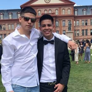 Meet your Posher, Gerardo